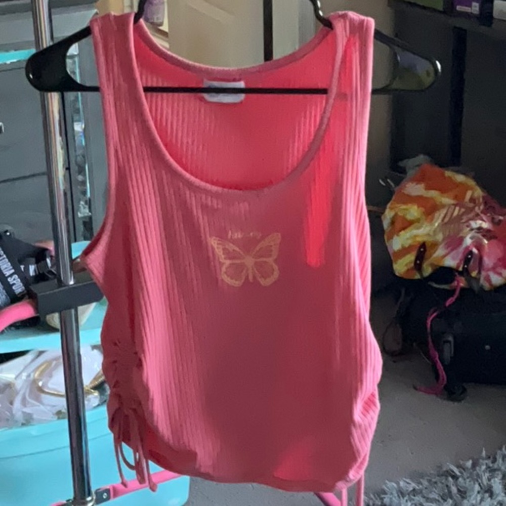 Pink tank top